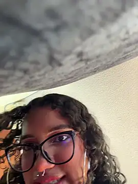 Bunny fire online show from March 19, 7:18 pm