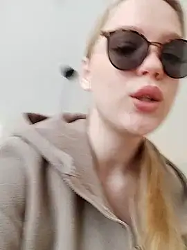 LittleForestELF2 online show from March 10, 10:08 am