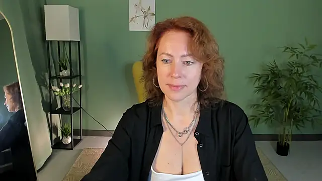 LeticiaRomano online show from June 17, 4:14 am