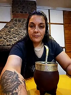 pareja-ma online show from April 7, 4:25 am