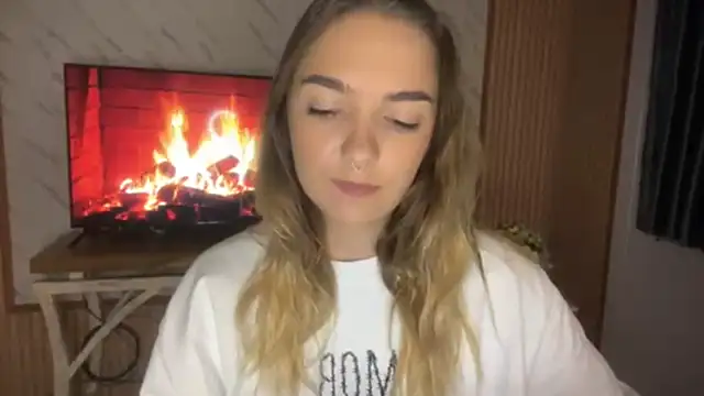RoxyWet online show from July 4, 2:46 pm