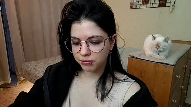 MiaTemptress online show from April 15, 1:22 pm