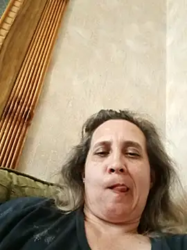 KatieLove133 online show from July 26, 9:39 am