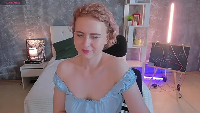 Shiny Liss online show from July 24, 1:47 am