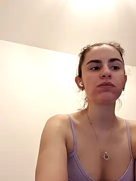 starlight mo online show from April 4, 4:39 pm