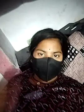 Pallavi cute online show from April 14, 6:41 pm