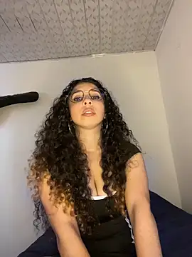 katniss everdeen  online show from March 24, 2:33 pm