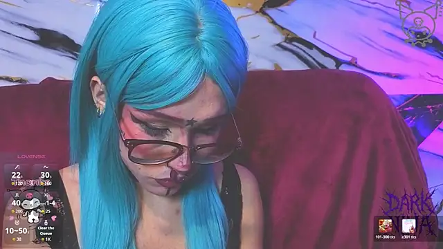 dark nina   online show from June 2, 3:07 am
