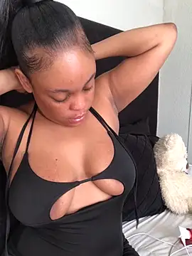 queenpalky online show from March 20, 2:11 pm