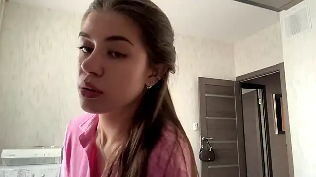 LypsiXo online show from March 20, 2:22 pm