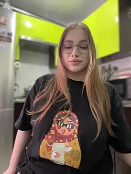 milana millka online show from April 16, 10:15 am