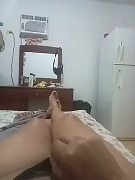 sexymomsn online show from July 10, 9:54 am