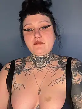 InkMaleficent online show from March 31, 2:28 pm