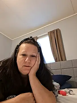 Ericaknowhow online show from March 29, 5:45 pm