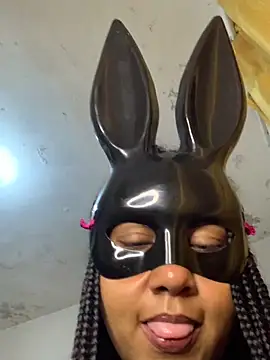 SecretCaribe online show from April 1, 4:57 am