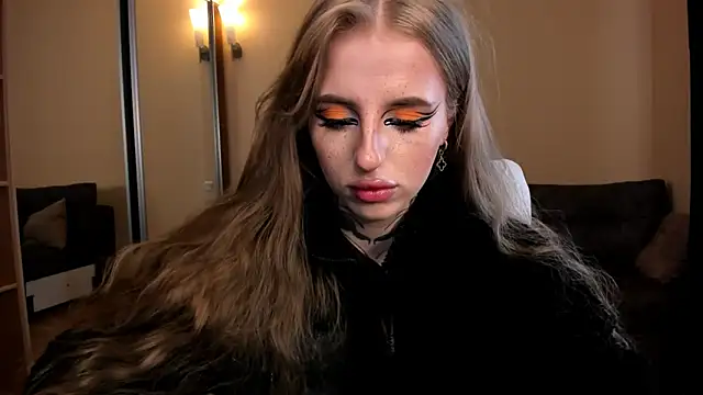 harley kimm online show from April 8, 5:42 am