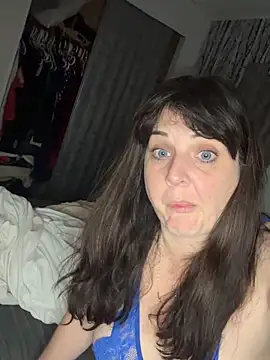 sensual235 online show from April 19, 3:39 am