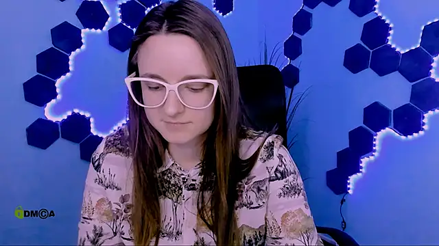 mary is cool online show from April 6, 8:48 am