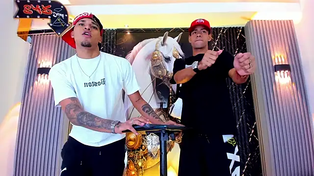 the knights of the night  online show from April 6, 3:39 am