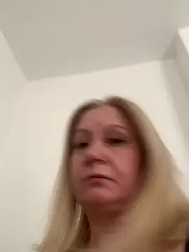 MilaLila204 online show from April 19, 2:28 pm