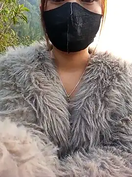 minachao121 online show from April 16, 11:40 pm