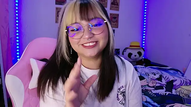 ZoeyDoll  online show from April 16, 11:18 pm