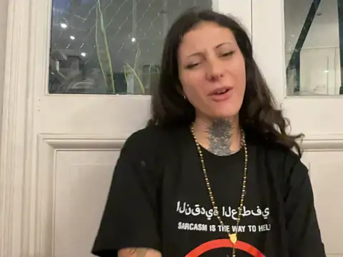 Lollych3rryp0p online show from April 7, 10:01 pm