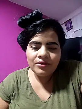 Sofia Moon01 online show from April 28, 3:00 am