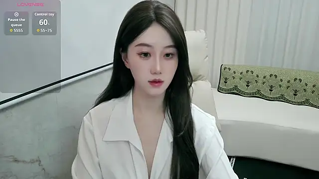 LUNYI-CC online show from July 26, 11:40 am