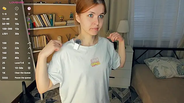 ReikoNothstein online show from April 11, 6:41 am