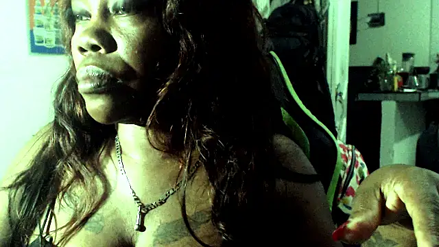 hotbrunettecasandra online show from January 16, 11:23 pm