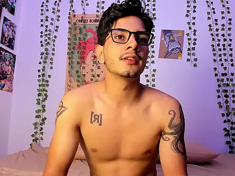 JaxJinx online show from April 15, 2:34 am