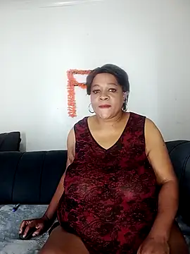 BUSTYQUEEN56  online show from April 15, 2:23 am