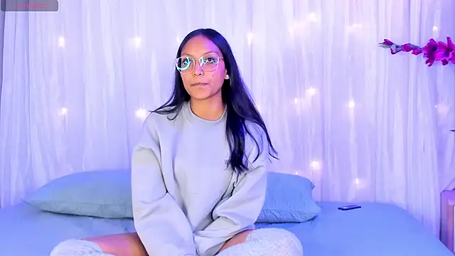 miel ambar online show from April 15, 1:33 pm