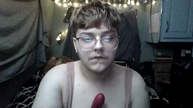 BashfulEmby online show from April 16, 4:46 am