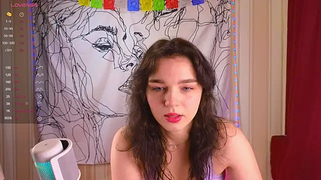 erica summerr online show from April 22, 4:09 am