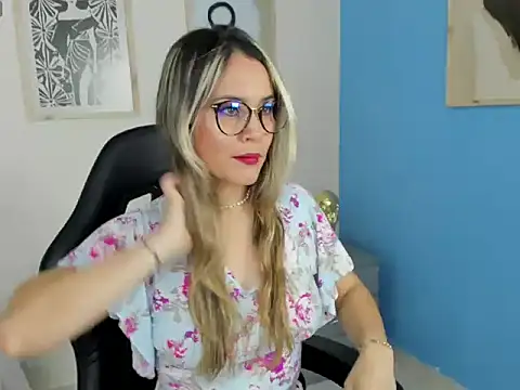 sugar milff online show from June 19, 1:25 pm