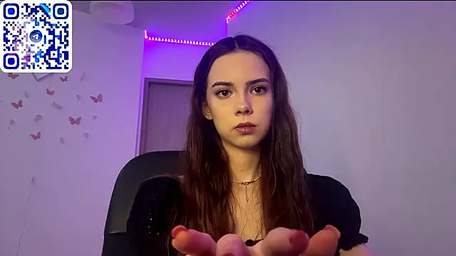 JoellaGrode online show from July 5, 8:47 pm