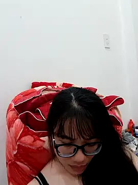  Minaa  online show from April 23, 7:27 pm