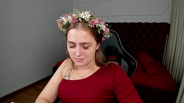 EllaBells online show from July 25, 5:14 am