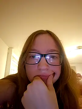 Freaky-Doll online show from July 13, 8:09 pm