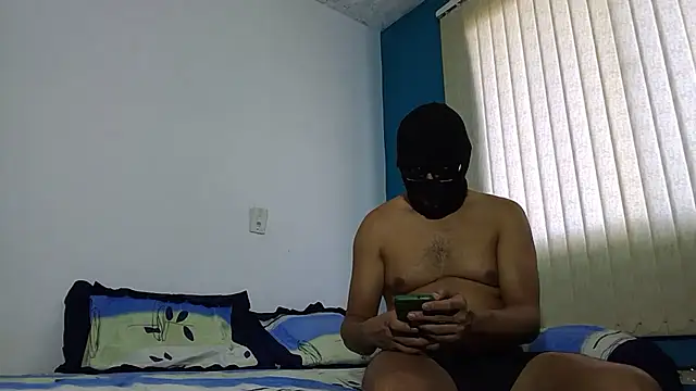 DuoCalienteshow69 online show from July 2, 2:56 pm