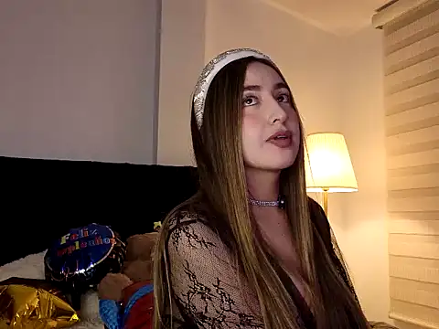 AnastasiaCampbell online show from July 5, 3:35 am