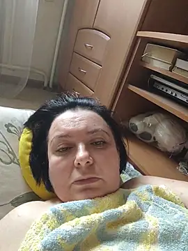 EmmaEmmy40 online show from July 7, 4:32 pm