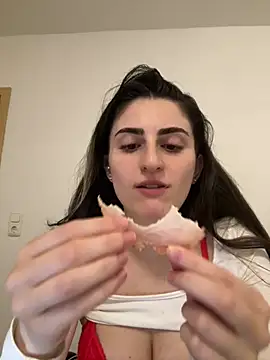 OliviaBaby- online show from July 4, 7:32 pm