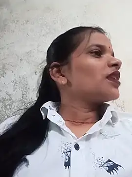 Student garl 1 online show from July 5, 10:10 am