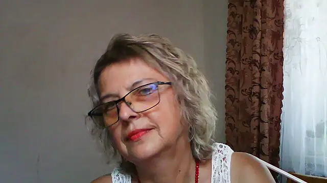 ElizabethGorden online show from August 4, 2:12 pm