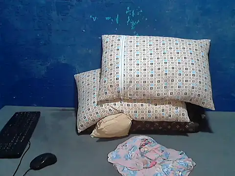 hotchilimom online show from March 9, 4:26 am