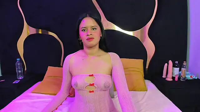 SweetLuna2 online show from July 25, 9:44 pm