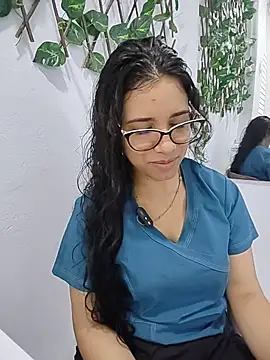 alanahot94 online show from July 15, 4:22 pm